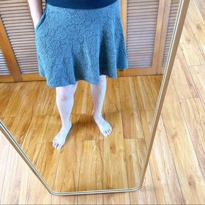 Abercrombie and fitch. Short skirt. Pockets. Comfortable. Good condition.